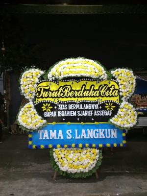Papan Bunga Duka di Geselma