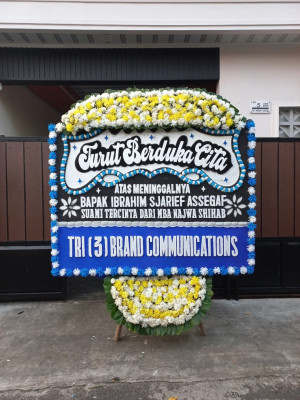 Papan Bunga Duka di Geselma